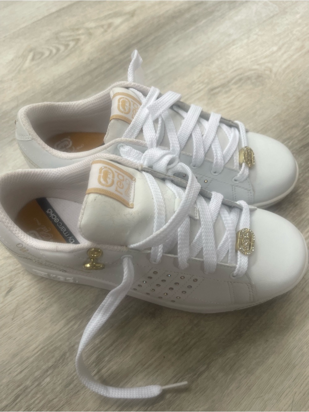 Brand New Marc Ecko sneakers early 2000’s style!